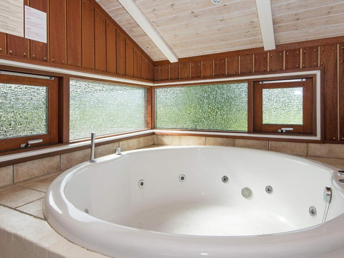 7 Person Holiday Home In Sj Lund Sjolund Eksteriør bilde